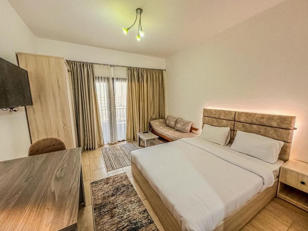 Studio, balkon, uitzicht op stad | Geluiddichte muren, een strijkplank/strijkijzer