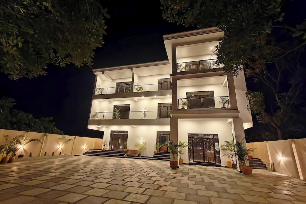 White Forest - PV Hotels