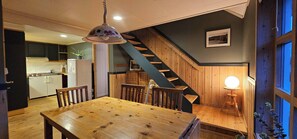 House, 3 Bedrooms, Balcony, Mountain View | Dining room - Fjordside Boathouse Hardanger (Kvam)