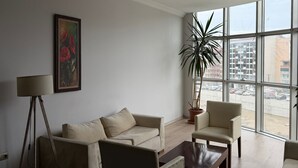 Ảnh chưa phân loại, 3 trong số 4 ảnh, nút