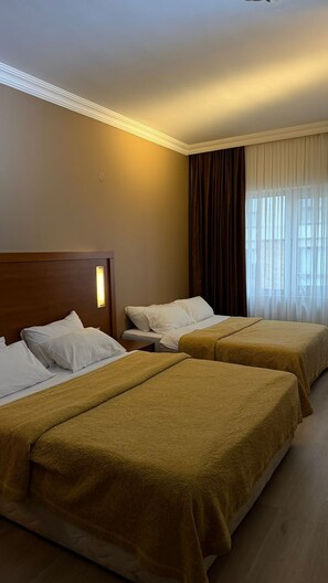 舒適雙人房單人入住, 露台, 海景 | 房內夾萬、隔音、免費 Wi-Fi