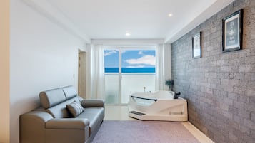 Kamar Basic, 1 kamar tidur (101(Ocean View/Whirlpool Tub)) | 1 kamar tidur dan Wi-Fi gratis