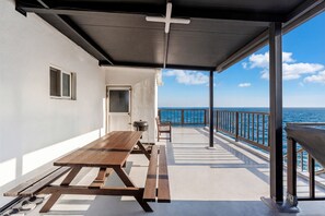 Basic Room, 2 Bedrooms (301(Ocean View/Group)) | 1 bedroom, free WiFi - Uljin Sea and Moment Pension (Uljin)