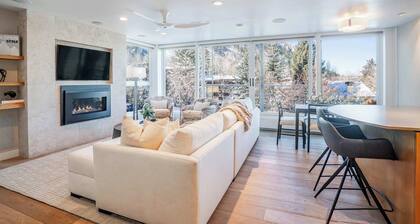 Ski-in/Out 3BR w AC & Unobstructed Views!