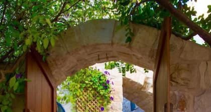 Artist Quarter Guesthouse B&B