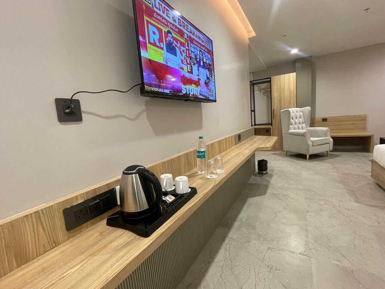 Family Suite, City View | Interior