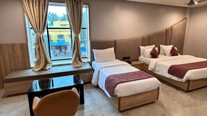 Family Suite, City View - Hotel Cosmos (Bhubaneshwar)