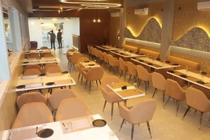 Dining - Hotel Cosmos (Bhubanswar)