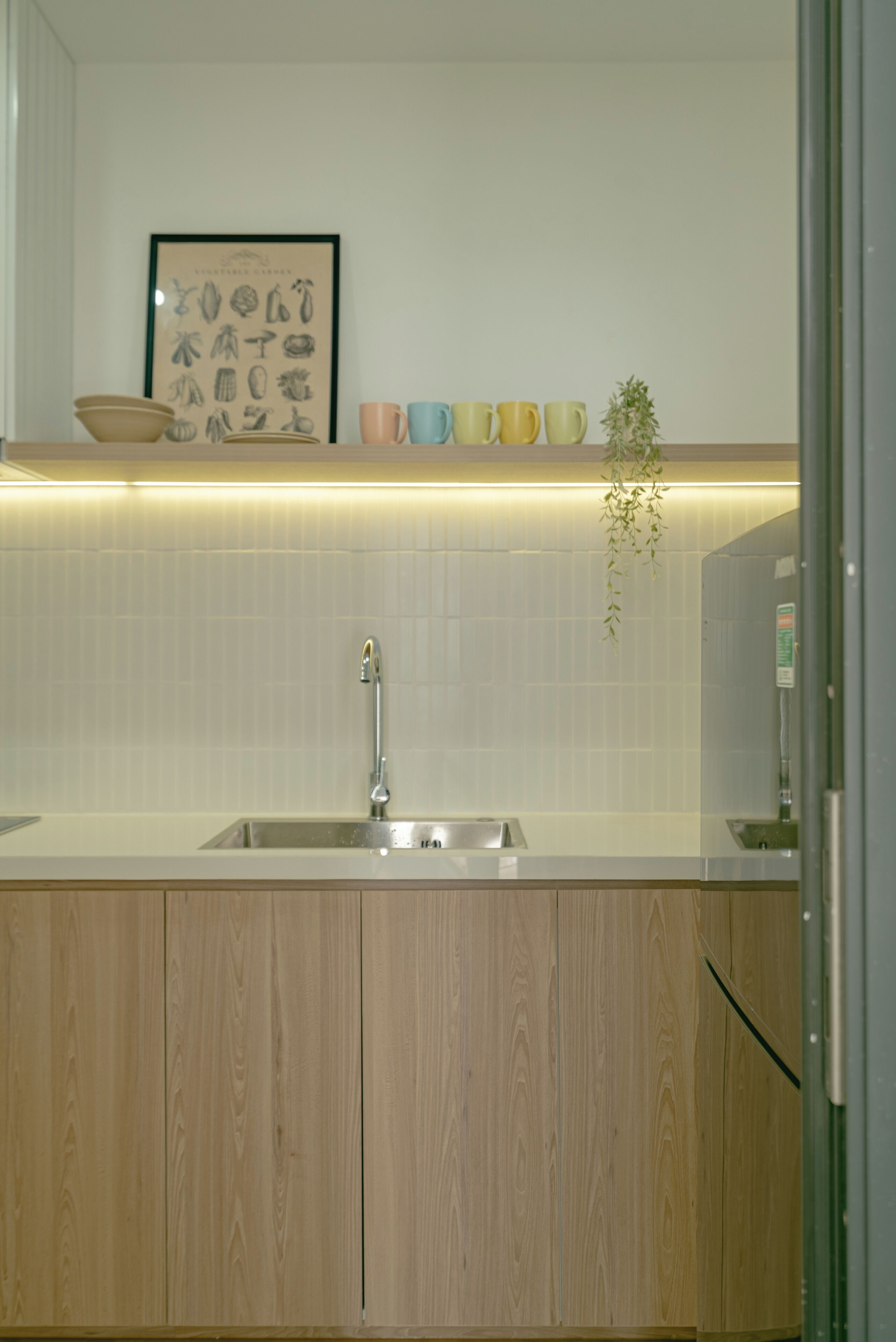 迷你冰箱、微波炉、厨具/餐具