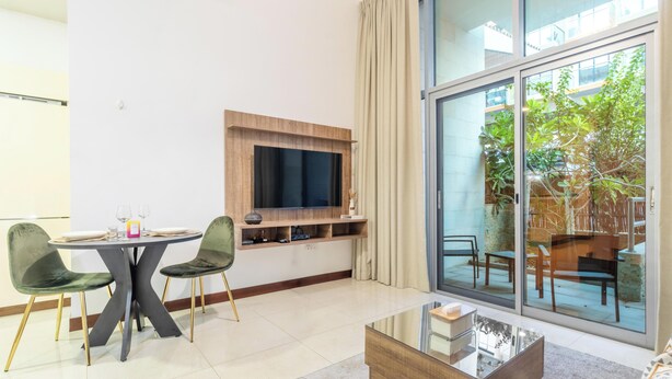 Ảnh chưa phân loại, 1 trong số 14 ảnh, nút