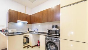 Luxury Studio | Private kitchen | Electric kettle, toaster - Manzil - Studio in JVC near Circle Mall (Dubai)