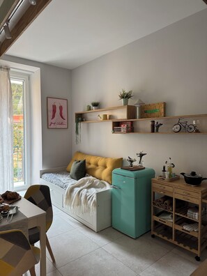 Living area - Nel centro di Napoli Intero appartamento con giardino privato (Napoli)
