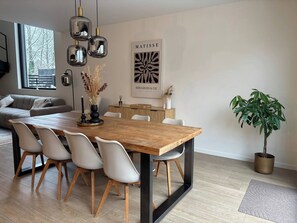 Talo, 4 makuuhuonetta, yksityinen uima-allas | Ruokasali