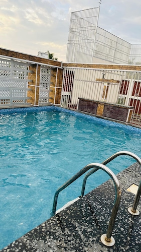 “4-Bedroom Luxury Home with Private Upstairs Pool”