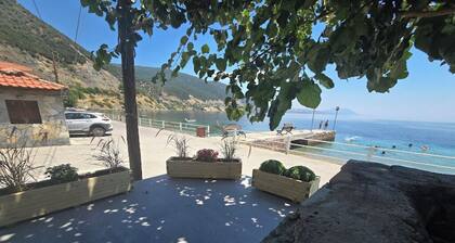 ILIA SUITE EVIA GREECE "THALASSA"