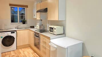 Mikrowelle, Ofen, Kochgeschirr/Geschirr/Besteck