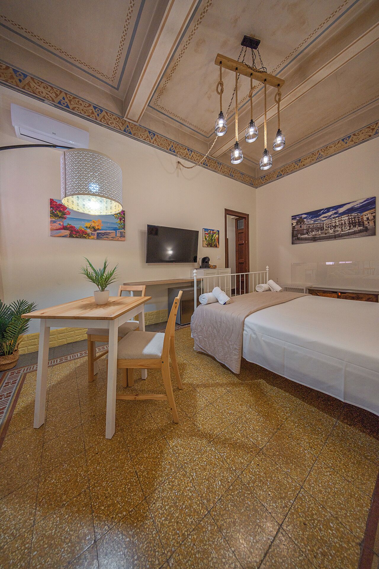 Doppia Comfort, vista città | Ferro/asse da stiro, Wi-Fi gratuito