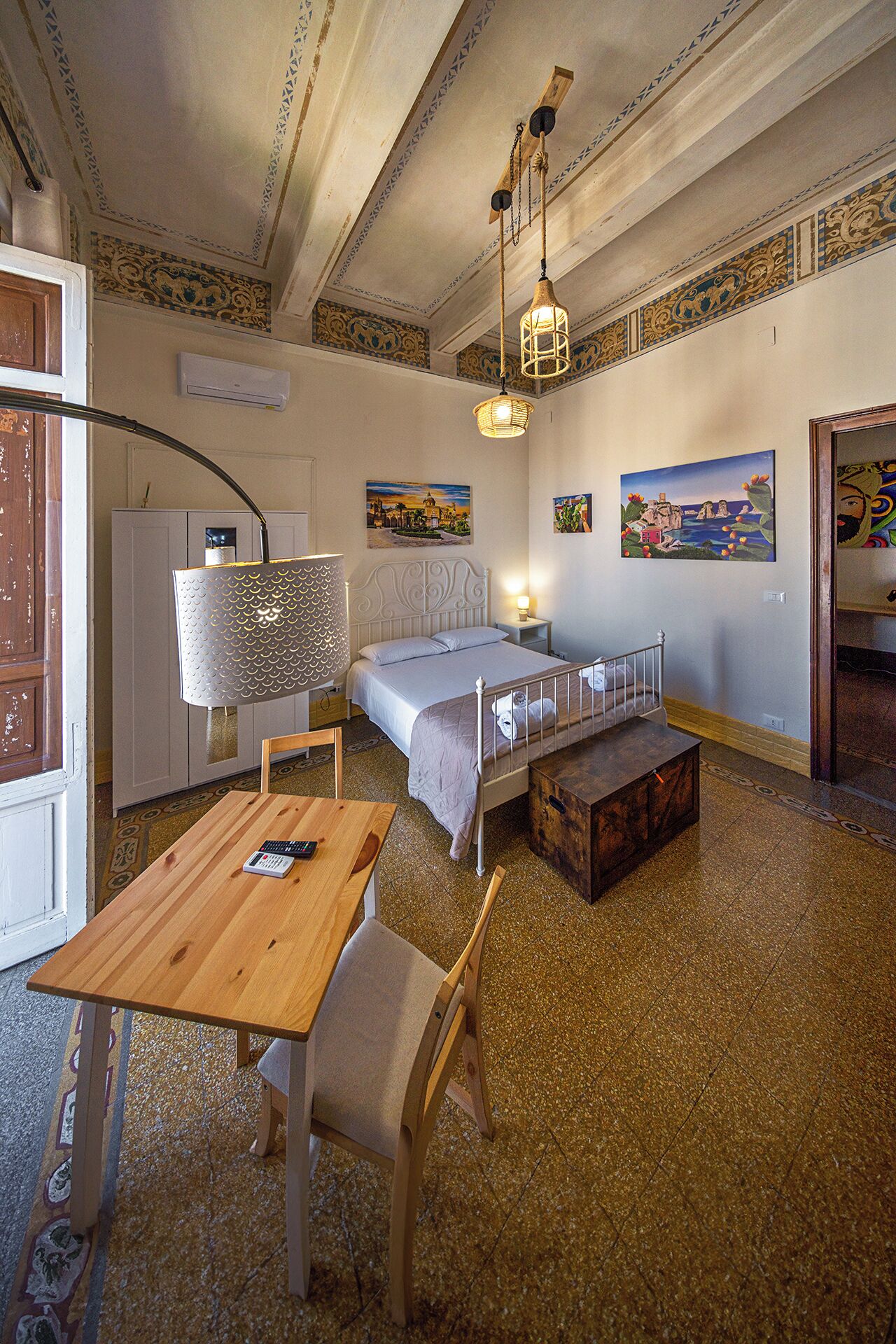 Suite Confort, balcon, vue partielle sur la mer