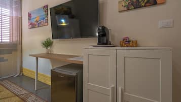 Comfort Double Room, City View | Interior