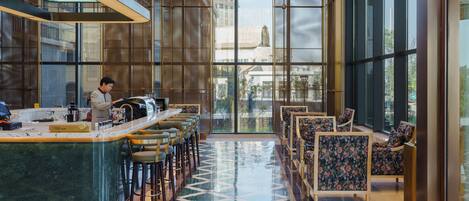 Lobby lounge