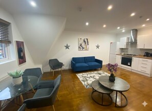 Living area - Blue Serenity Boutique Apartment (Croydon)