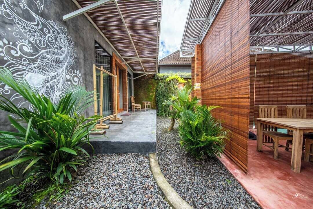 Dobbeltrom, hageutsikt | Utendørsservering