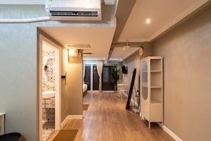 Family Room | Free WiFi - RQ Timeless Phuket Old Town (Phuket)