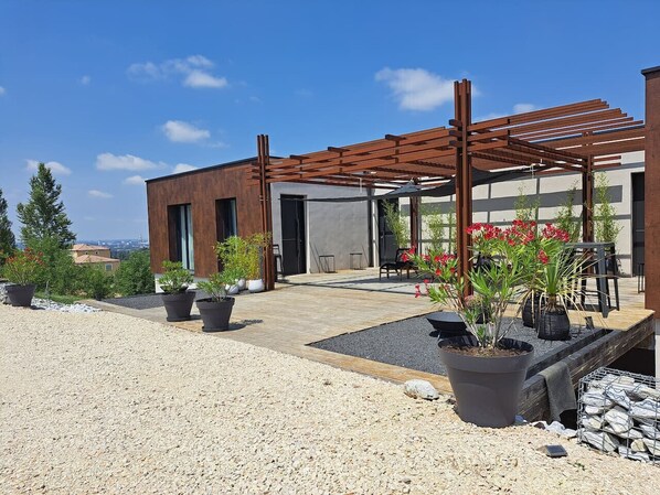 Outdoor dining - L`Horizon 7-4 Appartement entier vieille Toulouse (Vieille-Toulouse)