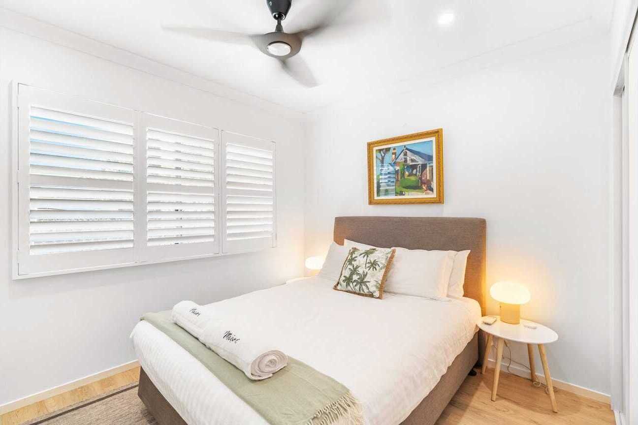 4 bedrooms, WiFi, bed sheets