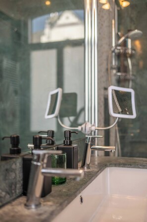 Zimmer, 1 Schlafzimmer | Badezimmer