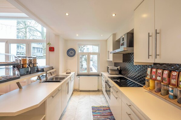 Room, 1 Bedroom | Interior - Room-euro Edens Cosy Historic Home in Br (Brussels)