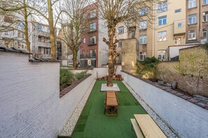 Room, 1 Bedroom | Outdoor dining - Room-euro Edens Cosy Historic Home in Br (Brussels)