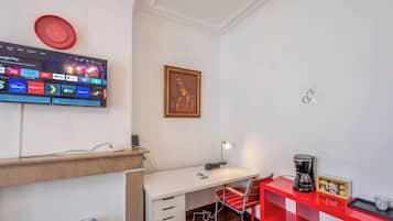 Room, 1 Bedroom | Interior