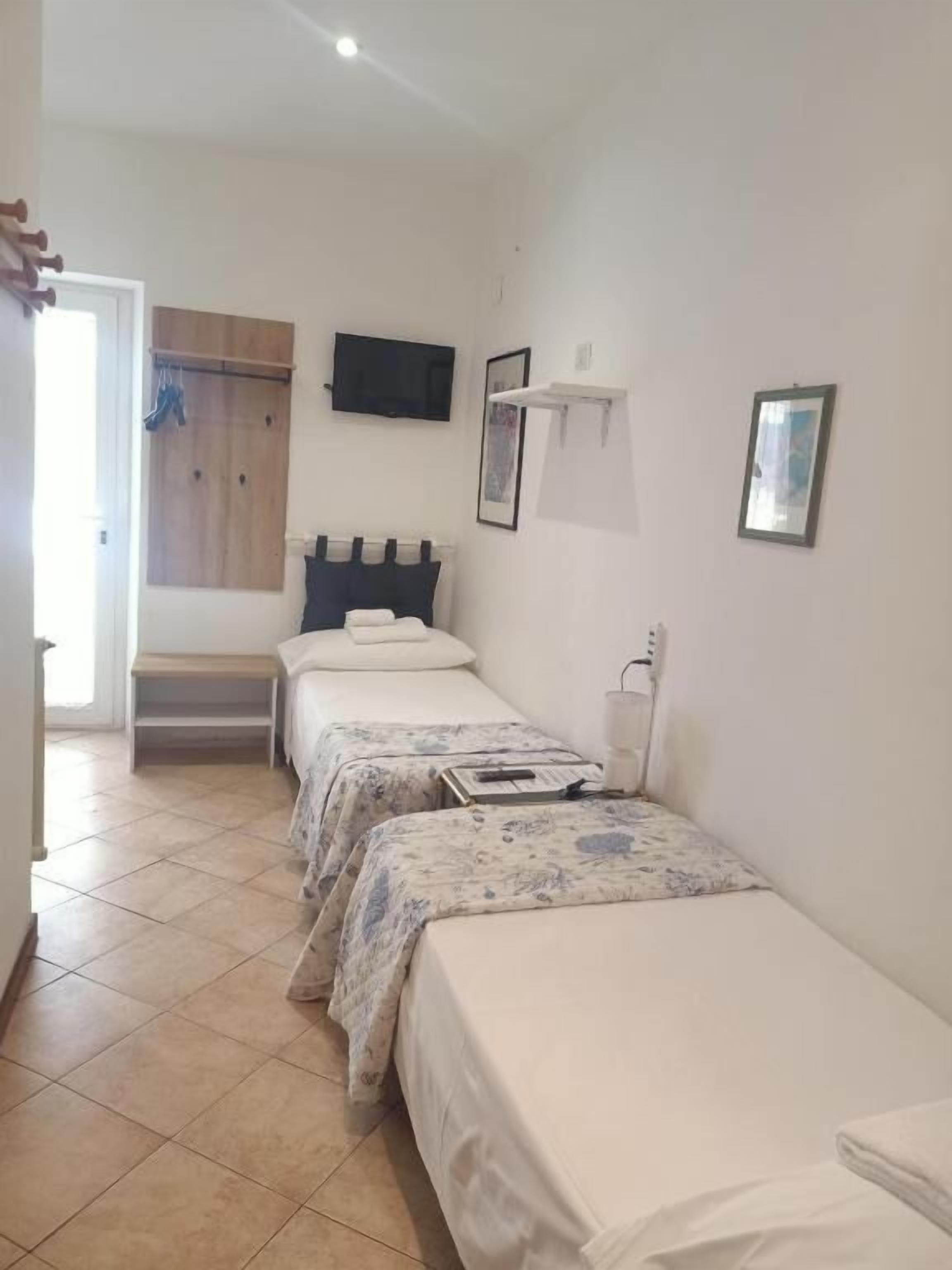 Kahden hengen economy-huone, parveke, näköala pihalle | Ilmainen Wi-Fi