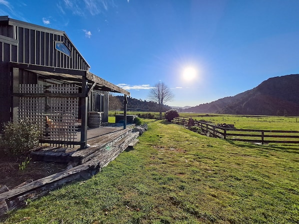 Property grounds - Spacious, fresh American style barn. The perfect location for a relaxing getaway (Franz Josef / Waiau)