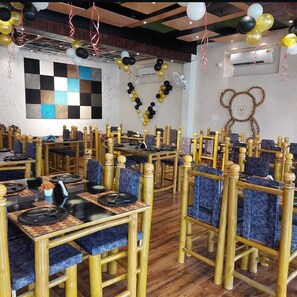 Restaurant - Hotel Vanya Palace New (Agra)