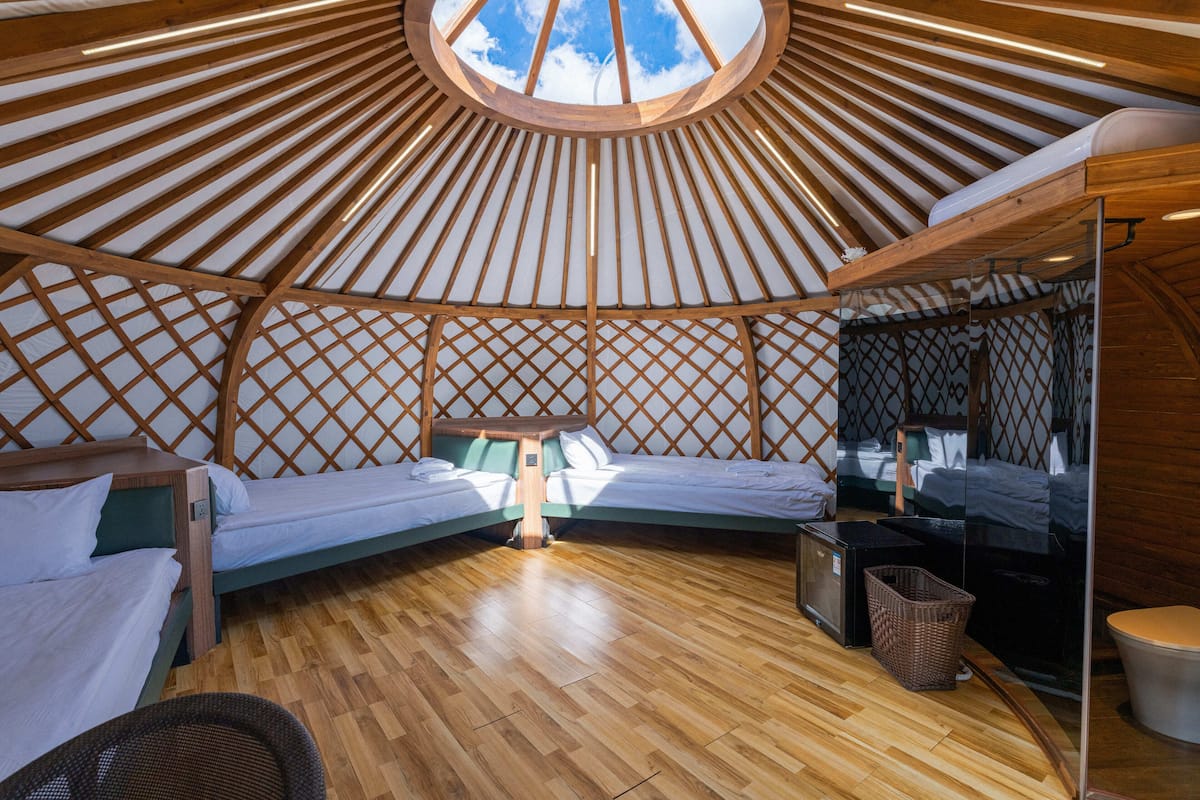 Superior-Dreibettzimmer | Kostenloses WLAN, Bettwäsche