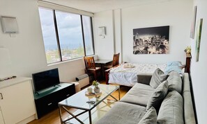 Living area - Cozy Private Bondi Beach Studio with Beautiful View (Bondi)