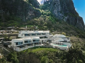 Exterior - KOSMOS ULLEUNGDO (Ulleung)