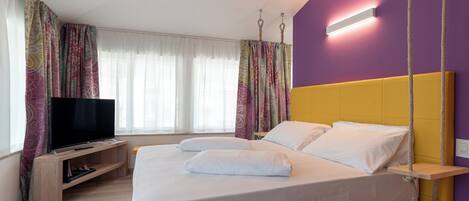 Luxury Penthouse, 2 Bedrooms, City View