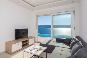 Smart TV - Crystal Holiday Home (Čelina)