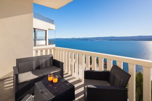 Terrace/patio - Crystal Holiday Home (Čelina)