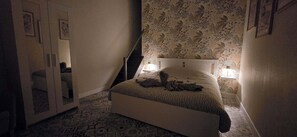 Reisekinderbett, kostenloses WLAN, Bettwäsche