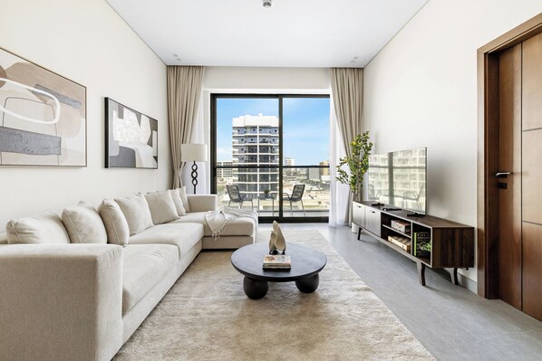 Living area - 1BR with Huge Balcony Near Burj Al Arab (Dubai)