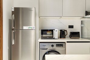 Interior - 1BR with Huge Balcony Near Burj Al Arab (Dubai)