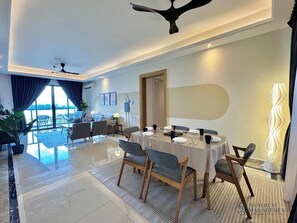 Dining - R&F Princess Cove near CIQ by Stayrene (Johor Bahru)