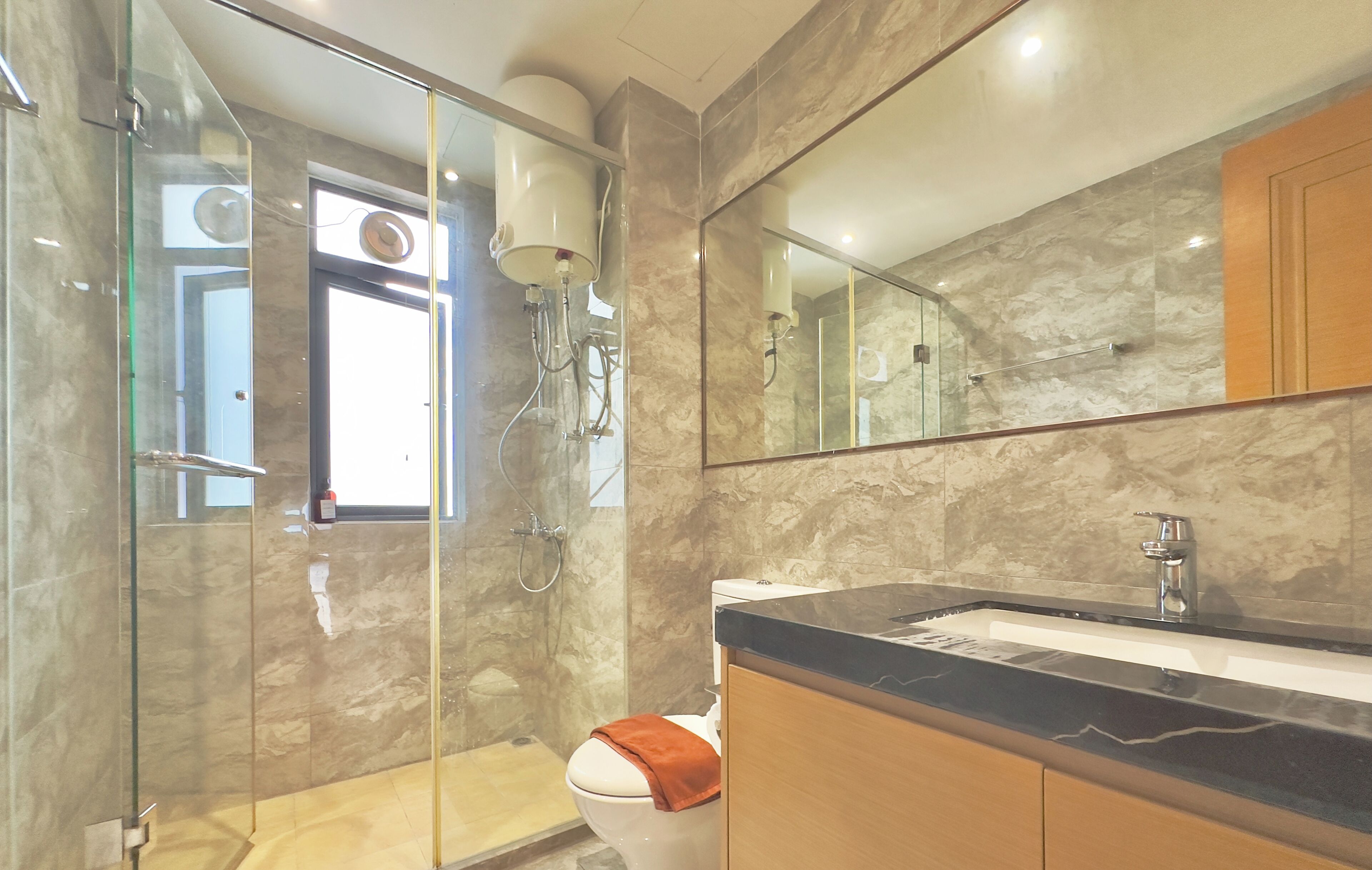 Family Apartment, 3 Bedrooms, Non Smoking | Bathroom