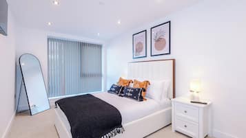 2 bedrooms, iron/ironing board, travel crib, free WiFi