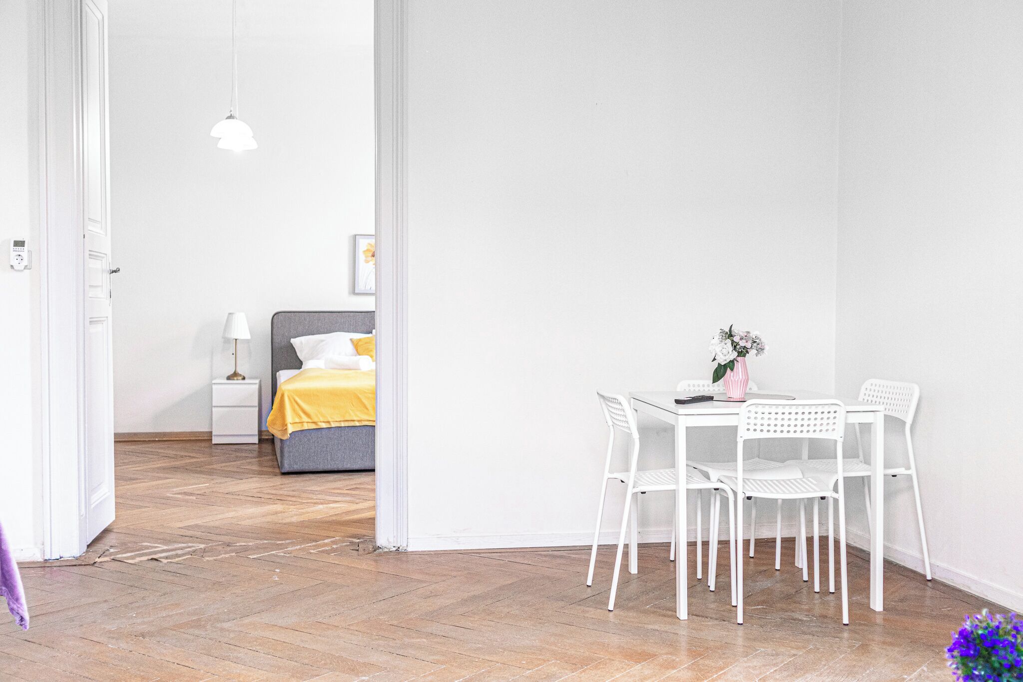 Basic Apartment | Dining