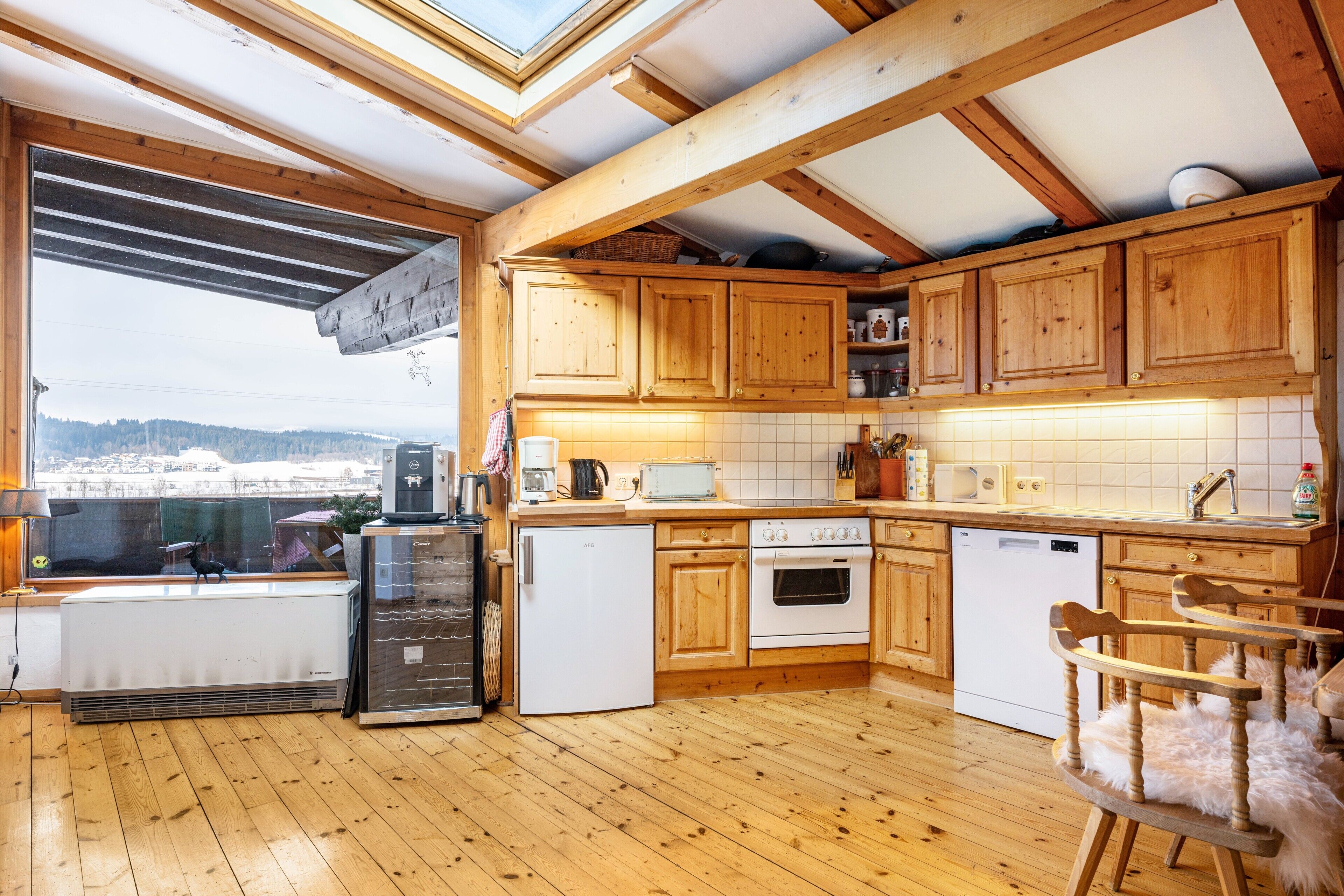 Refrigerador, horno, parrilla de estufa y lavavajillas 